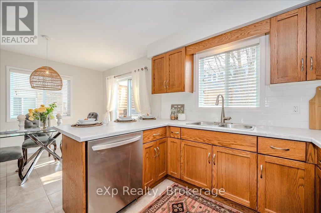216 Severn Drive Property Photo 14