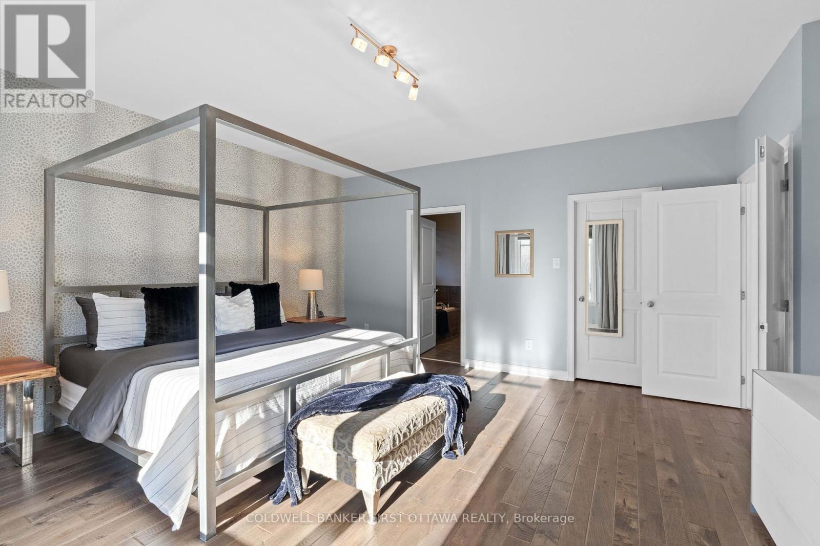 311 Blackleaf Drive Property Photo 12