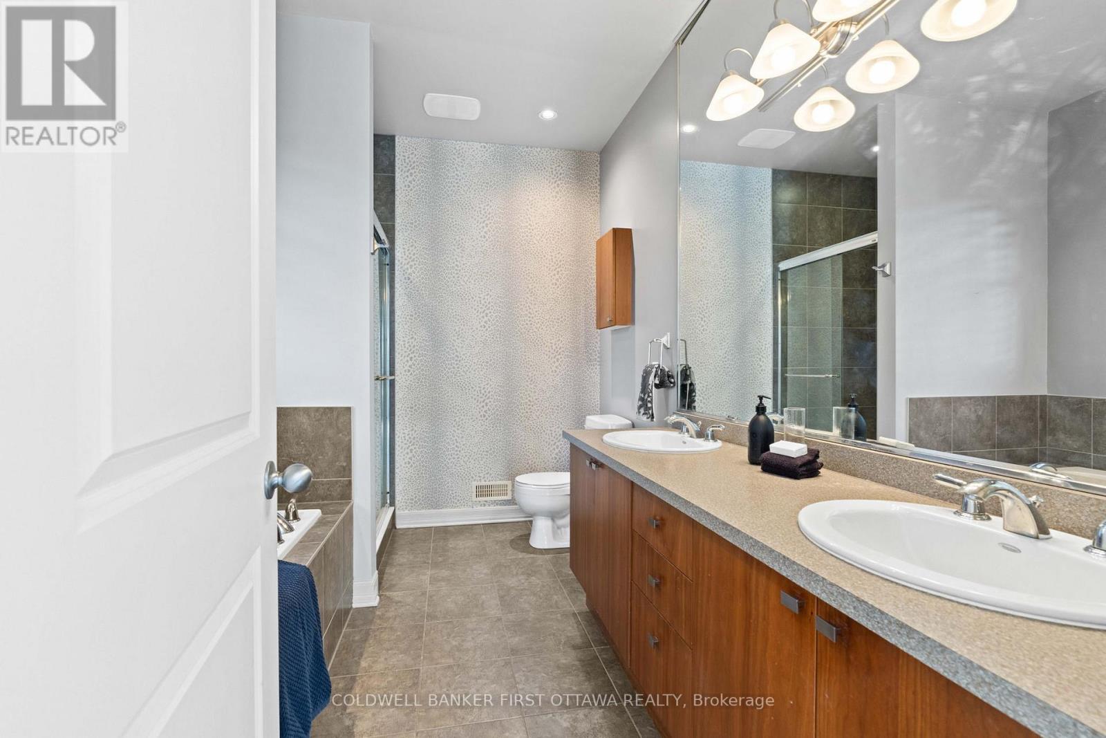 311 Blackleaf Drive Property Photo 13