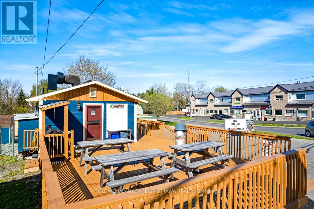 106 Broadway Street W Property Photo 13