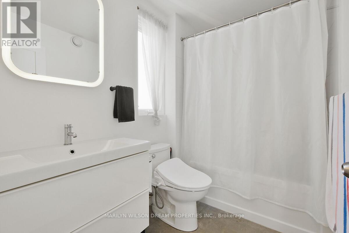 67 Pinhey Street Property Photo 40