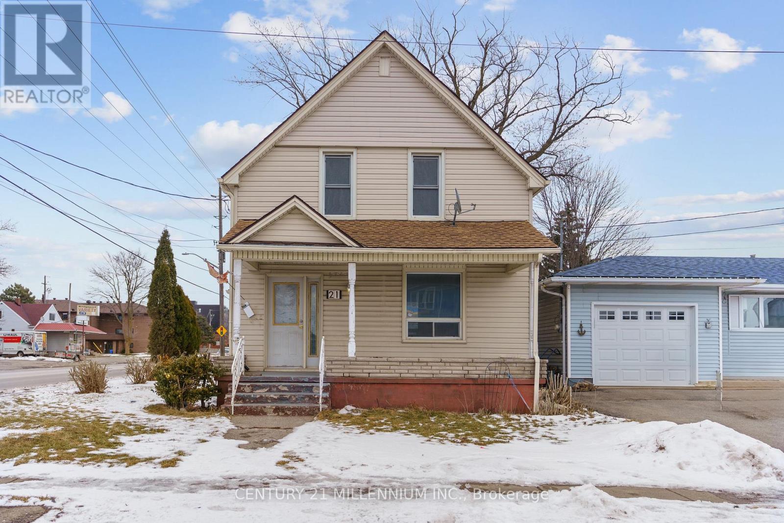 21 Bridge Street E Property Photo 2