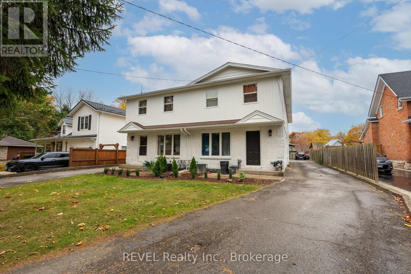 1372 Haist Street Property Photo 3
