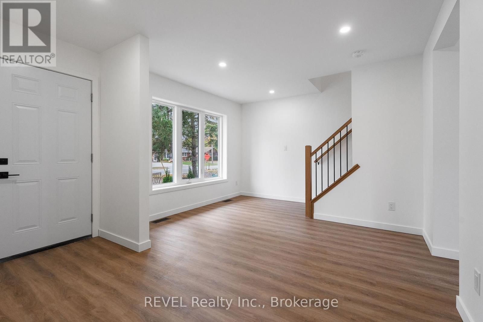 1372 Haist Street Property Photo 7