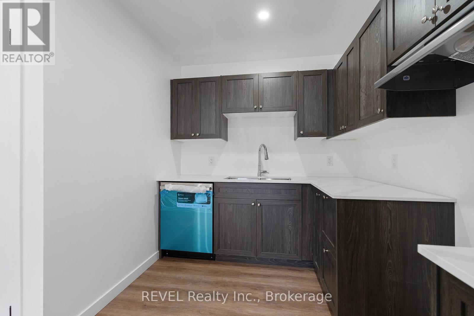 1372 Haist Street Property Photo 13