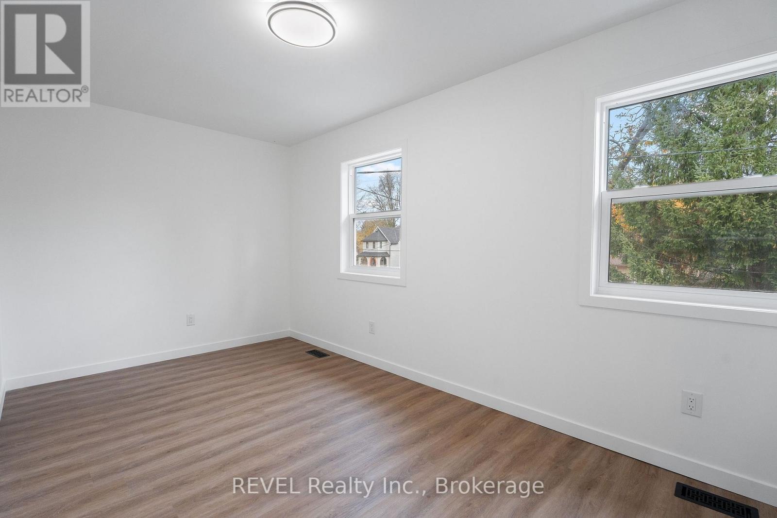 1372 Haist Street Property Photo 21