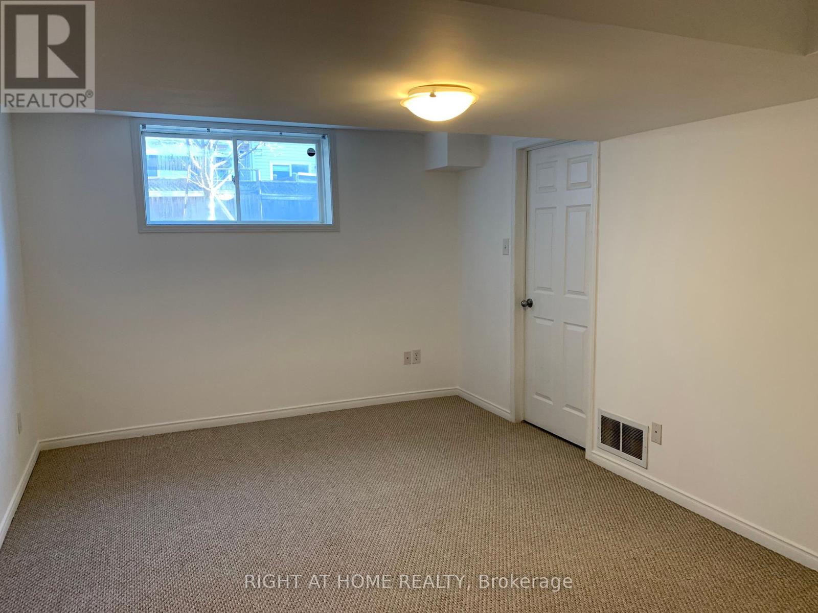 96 Chesapeake Crescent Property Photo 23