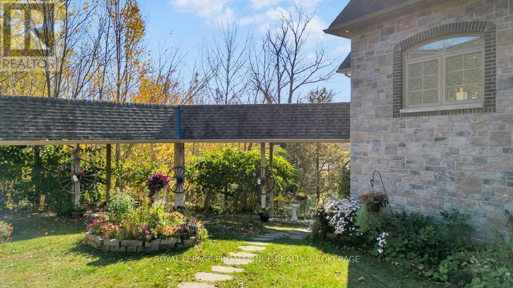 1749 Ormsbee Road Property Photo 3