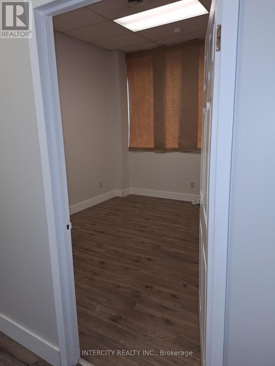 4 Centre Street Property Photo 5