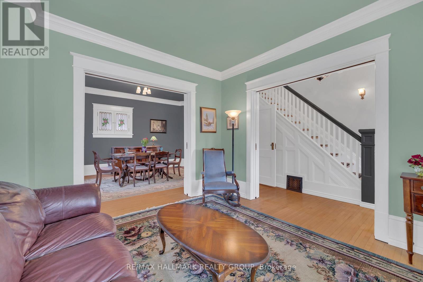 215 Thomas Street Property Photo 6