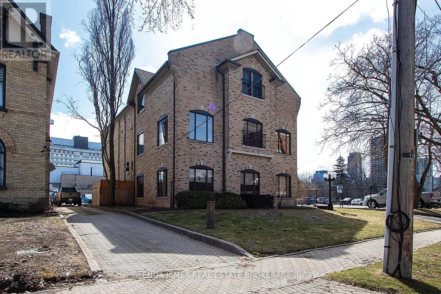 295 Wolfe Street Property Photo 1
