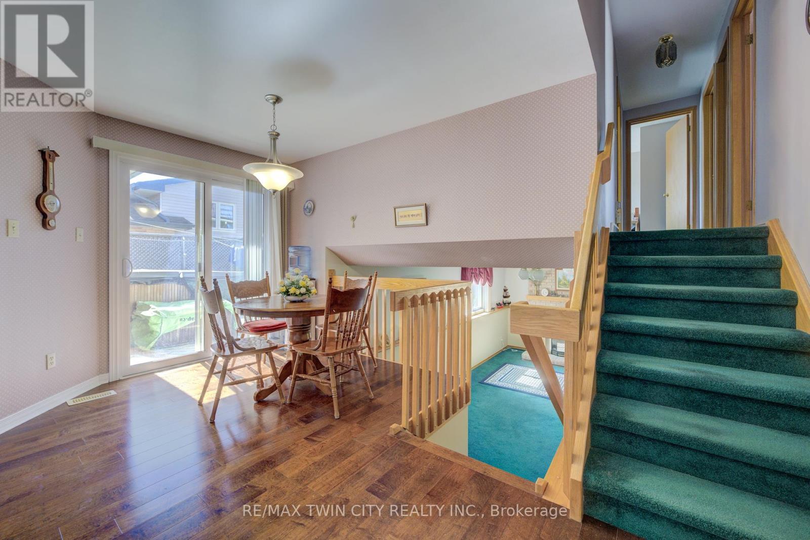 489 Northlake Drive Property Photo 10