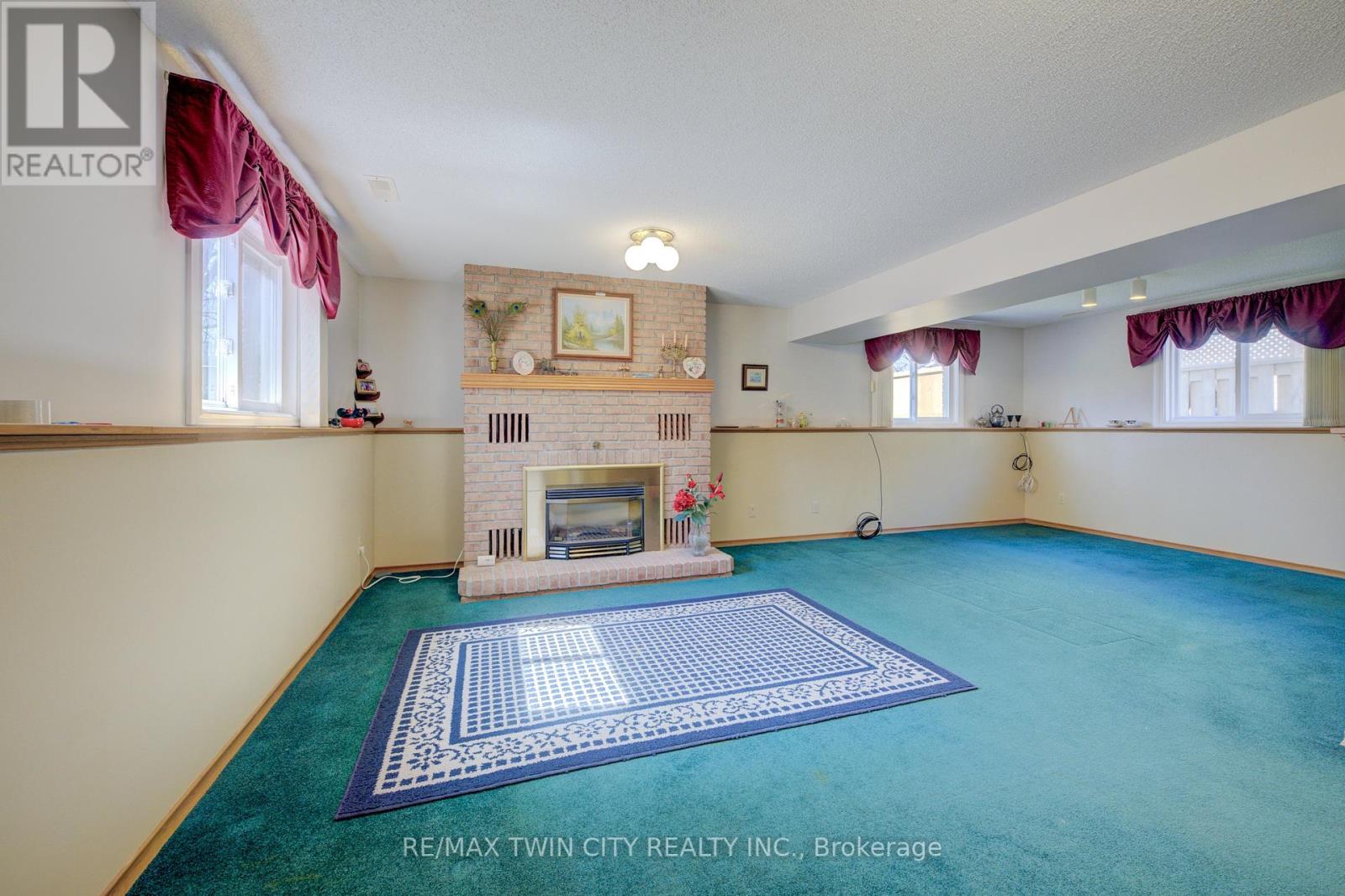 489 Northlake Drive Property Photo 18