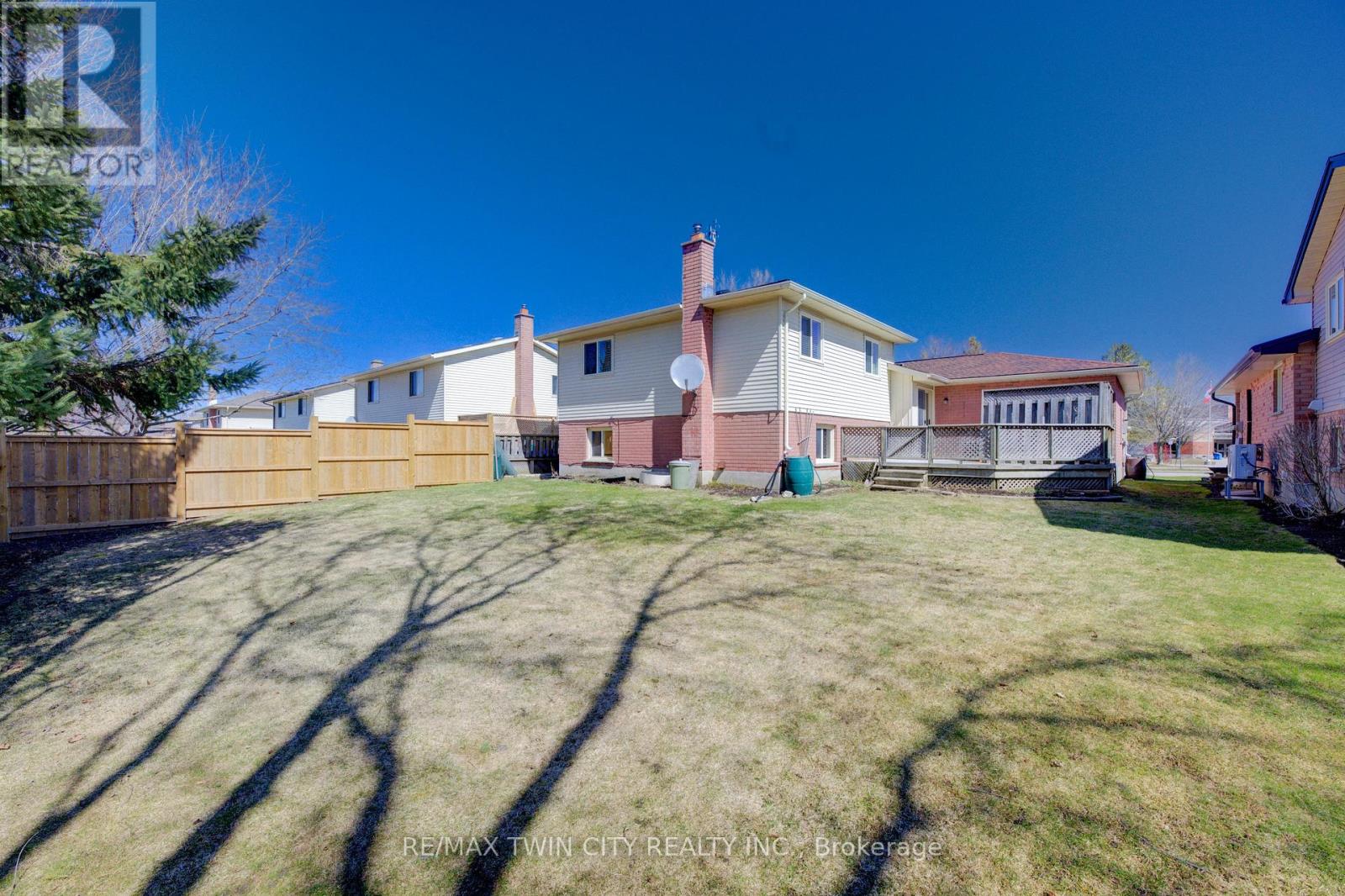 489 Northlake Drive Property Photo 35