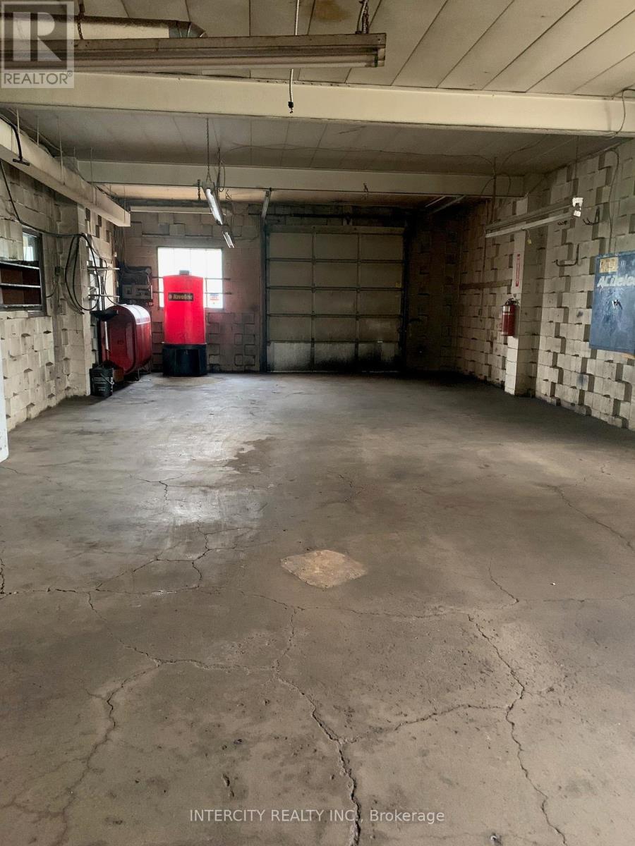 21 Industrial Street Property Photo 12