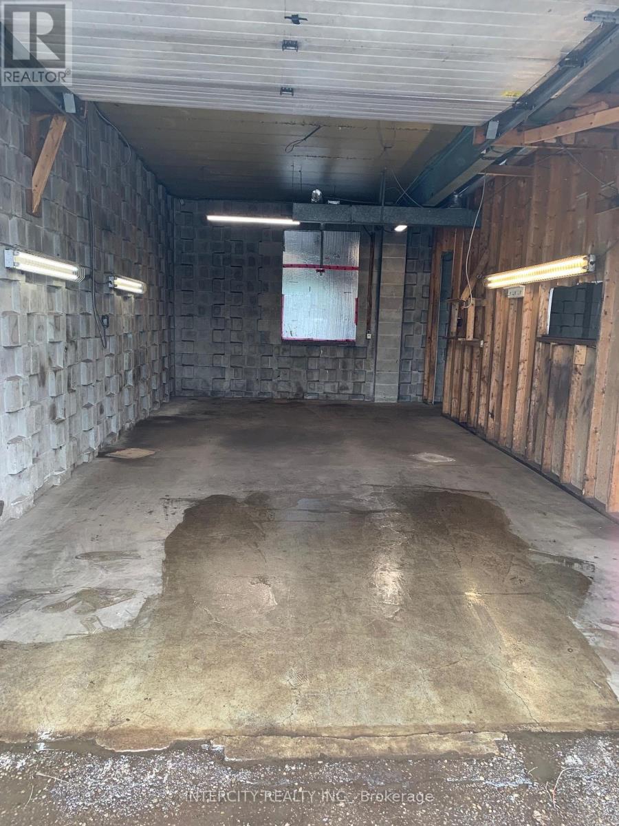 21 Industrial Street Property Photo 18