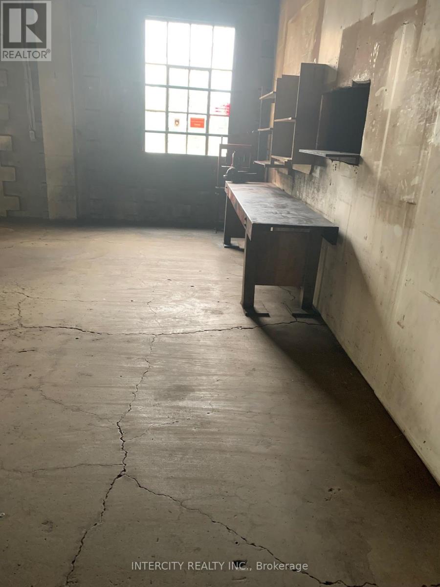 21 Industrial Street Property Photo 19