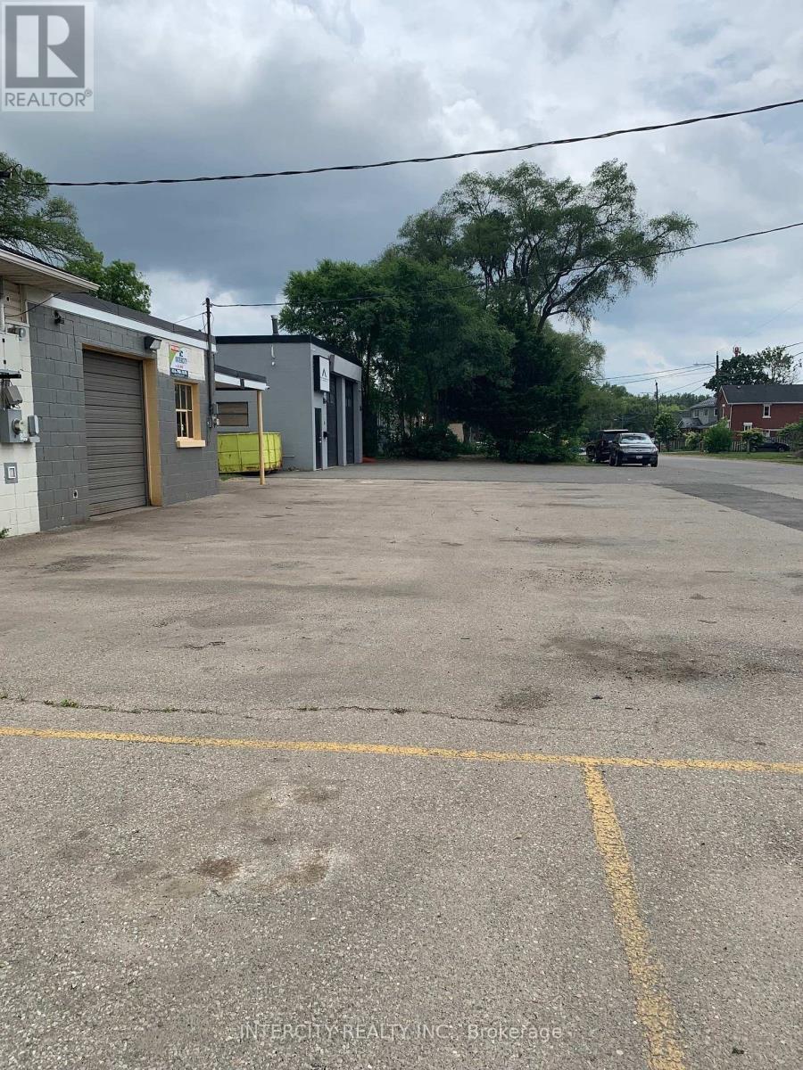 21 Industrial Street Property Photo 22