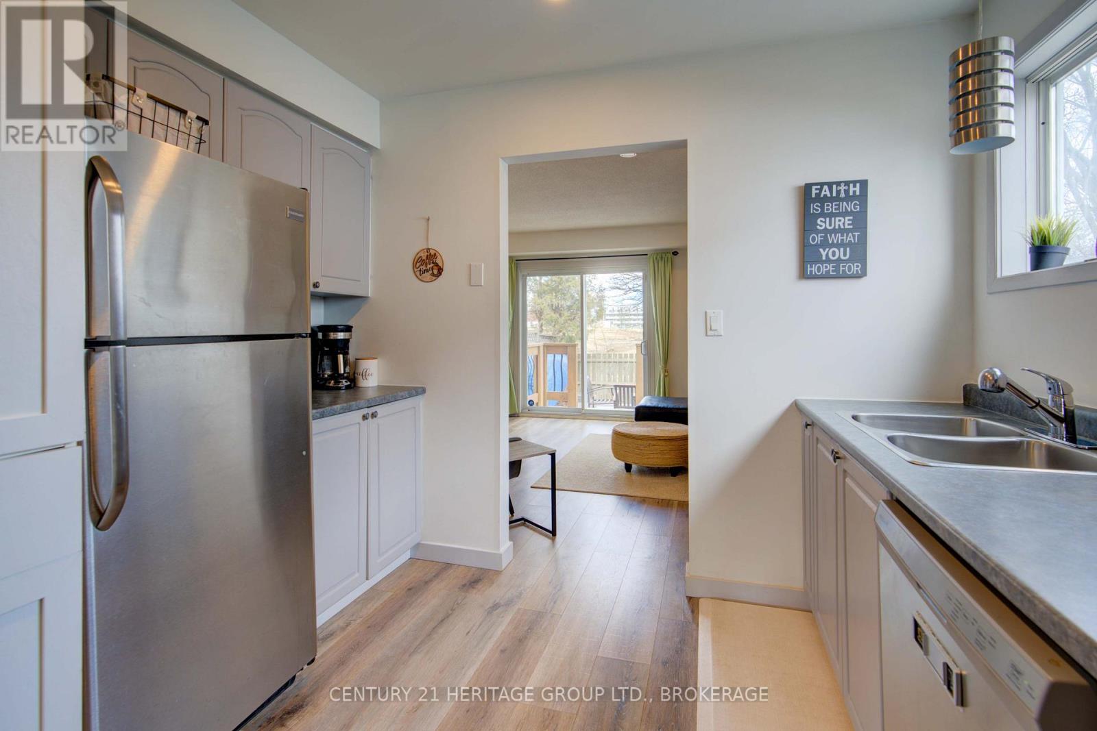 490 Grandtrunk Avenue Property Photo 17
