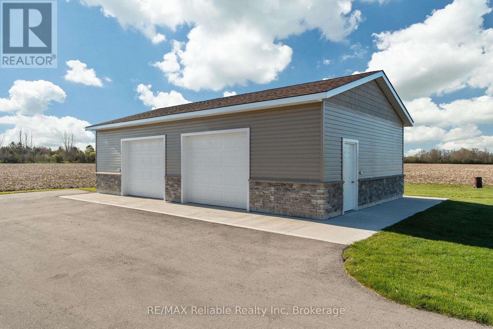 33859 Golf Course Road Property Photo 3