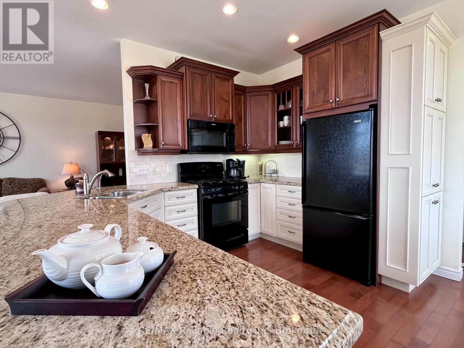 33859 Golf Course Road Property Photo 9