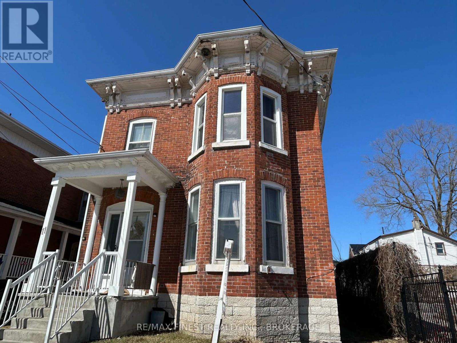 West - 11 Bridge Street Property Photo 4