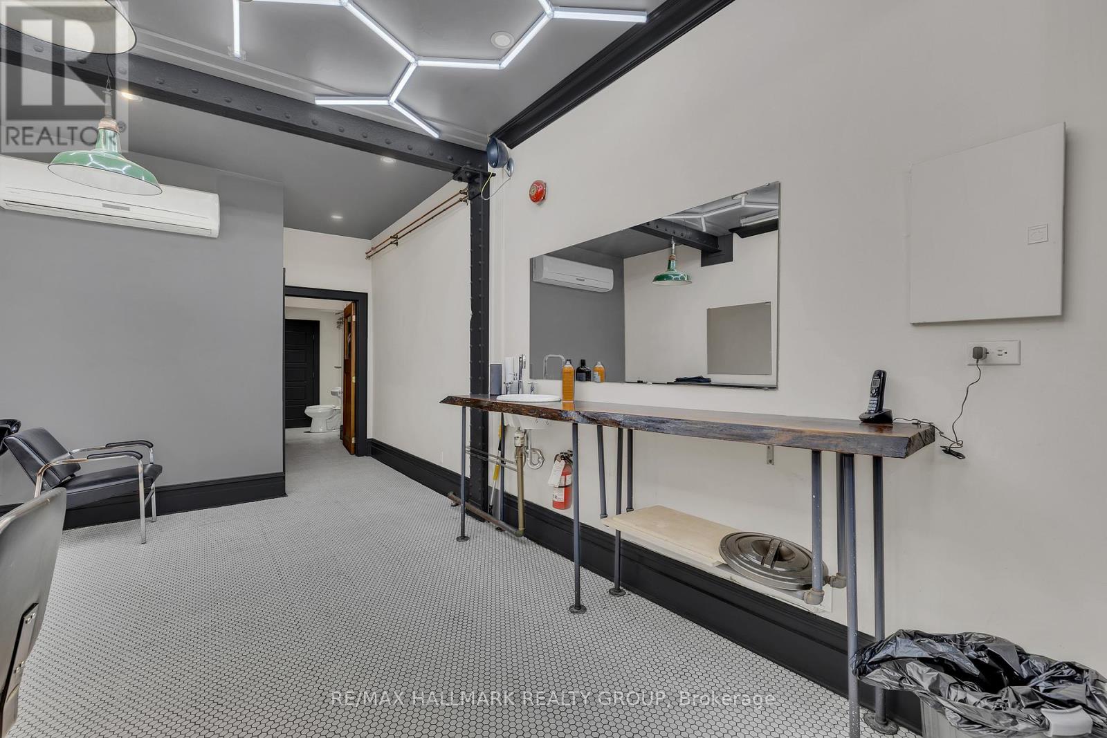 1309 Wellington Street Property Photo 16