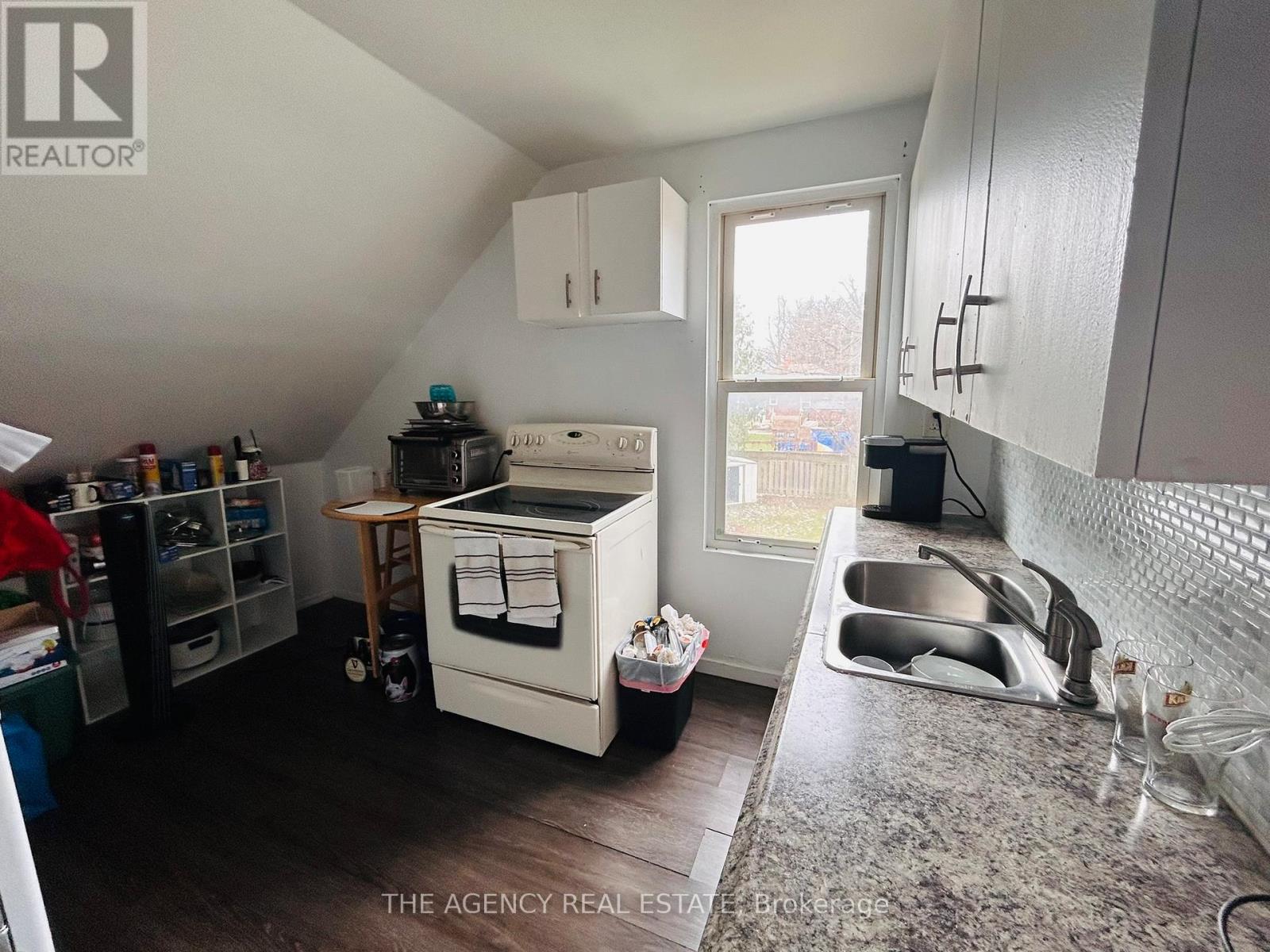 115 Gladstone Avenue Property Photo 8