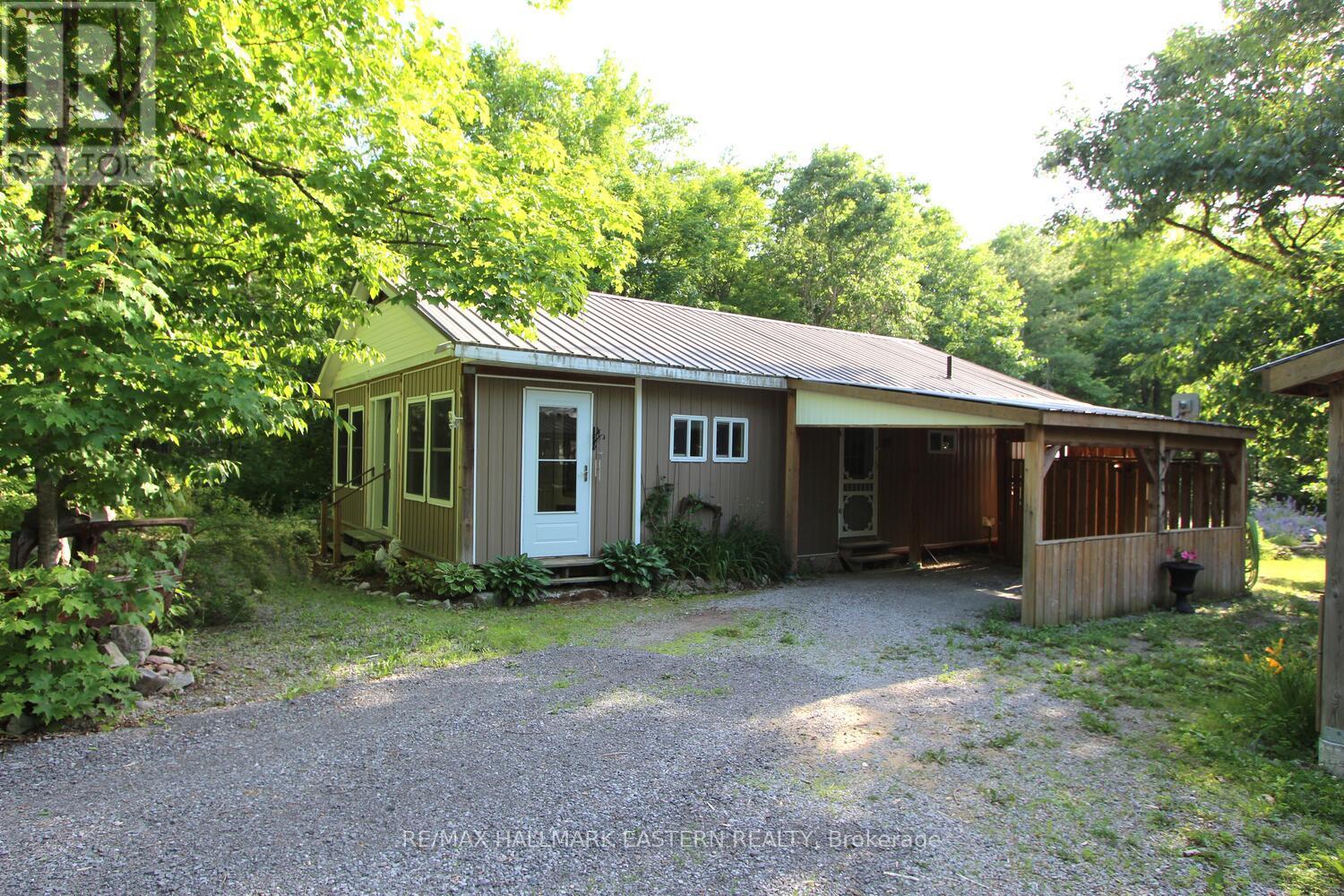 42 Maple Road Property Photo