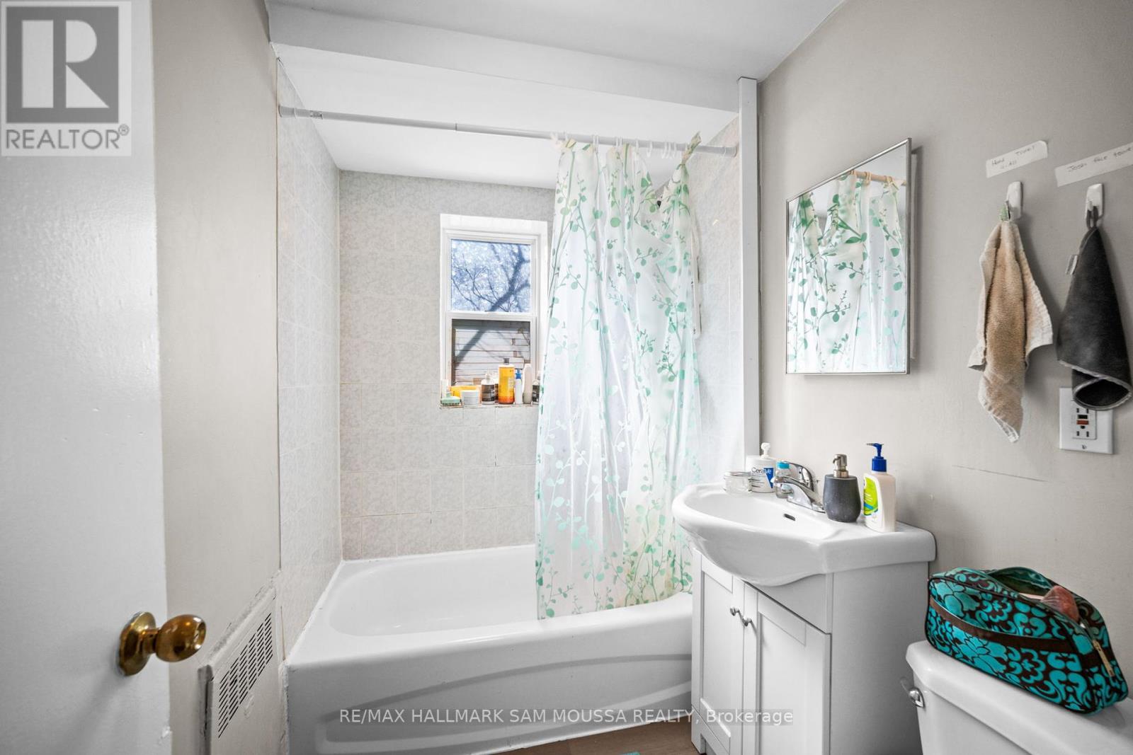 329 Richelieu Avenue Property Photo 8