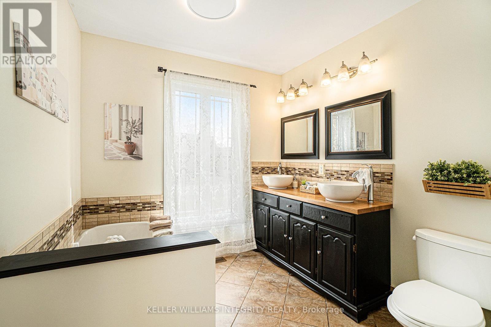 55 Rowan Drive Property Photo 16