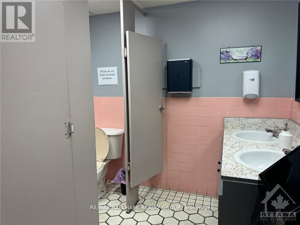 23 Gore Street E Property Photo 15
