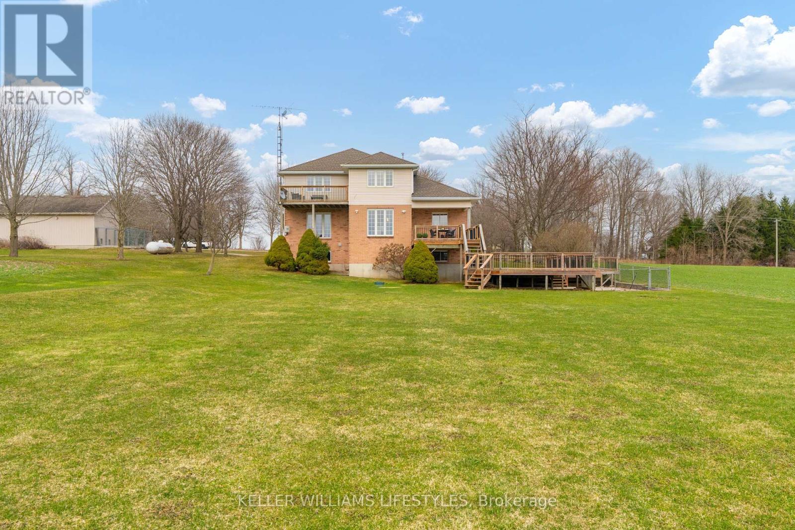 315405 31st Line Property Photo 45