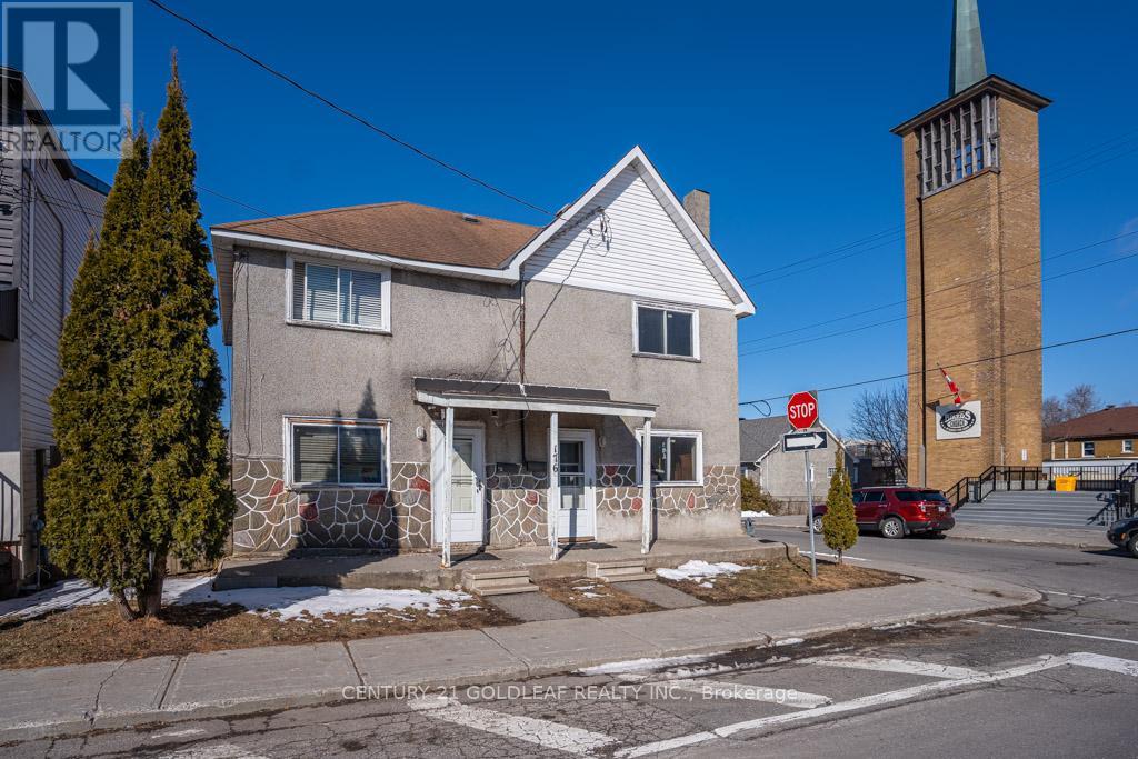 176 Durocher Street Property Photo 2