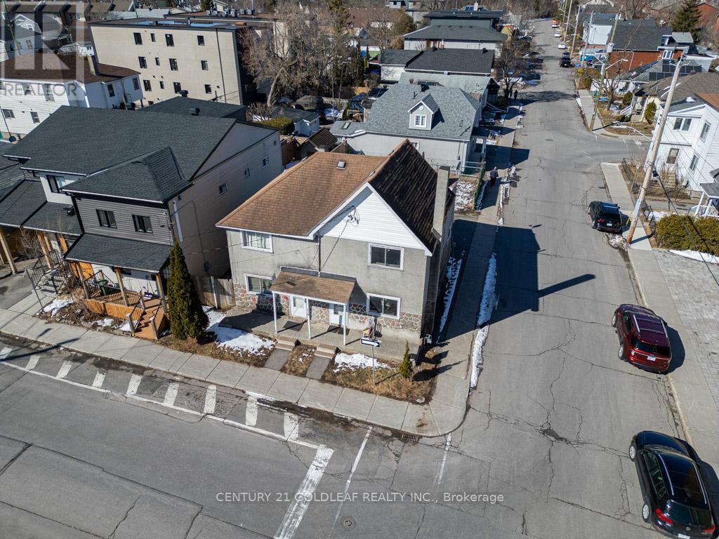 176 Durocher Street Property Photo 13