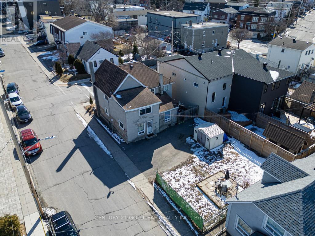 176 Durocher Street Property Photo 14