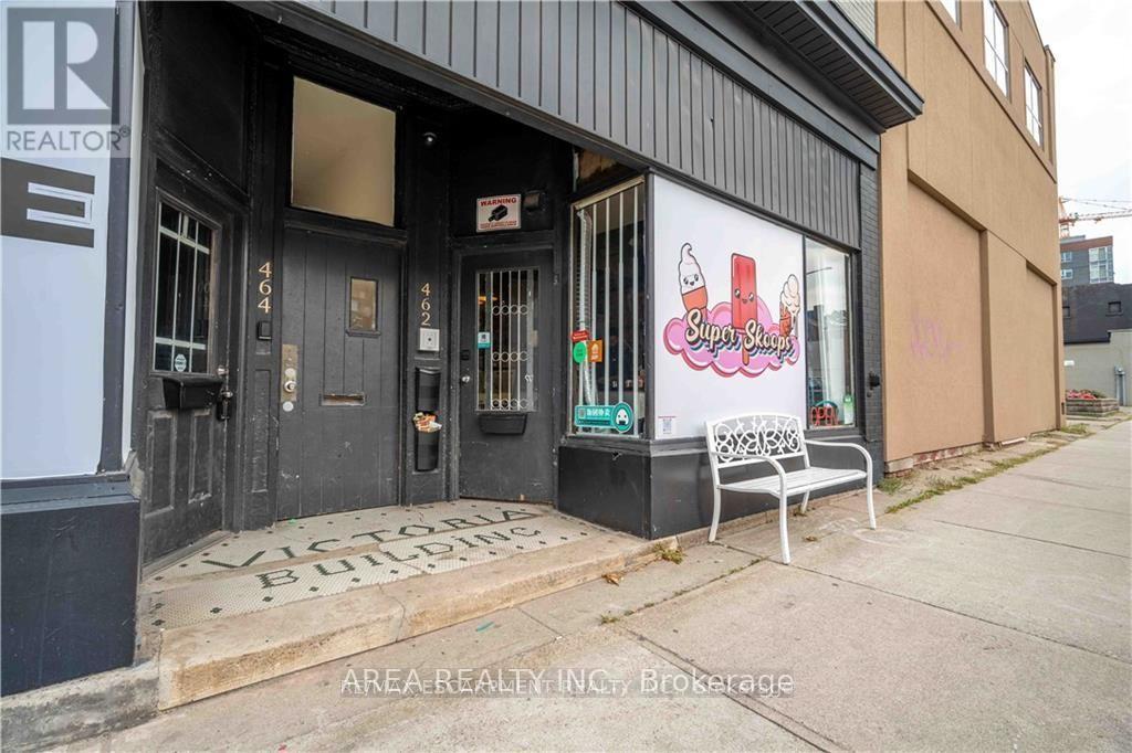 462-464 King Street W Property Photo 2