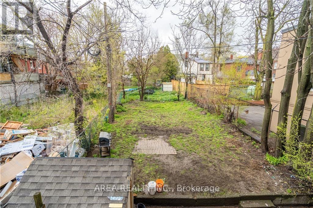 462-464 King Street W Property Photo 29