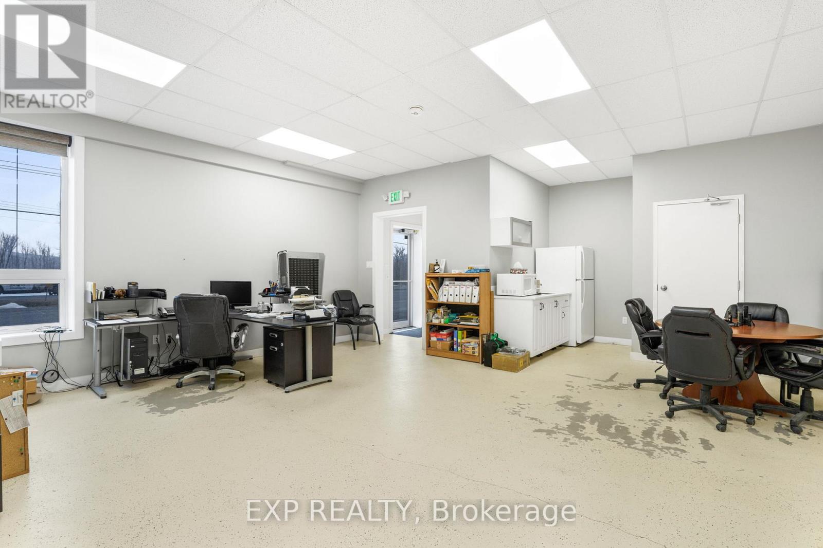 299 Industrial Boulevard Property Photo 27