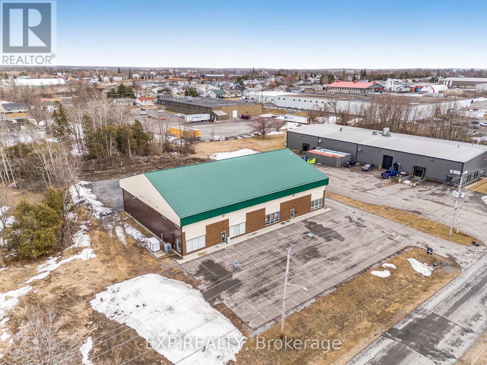 299 Industrial Boulevard Property Photo 32