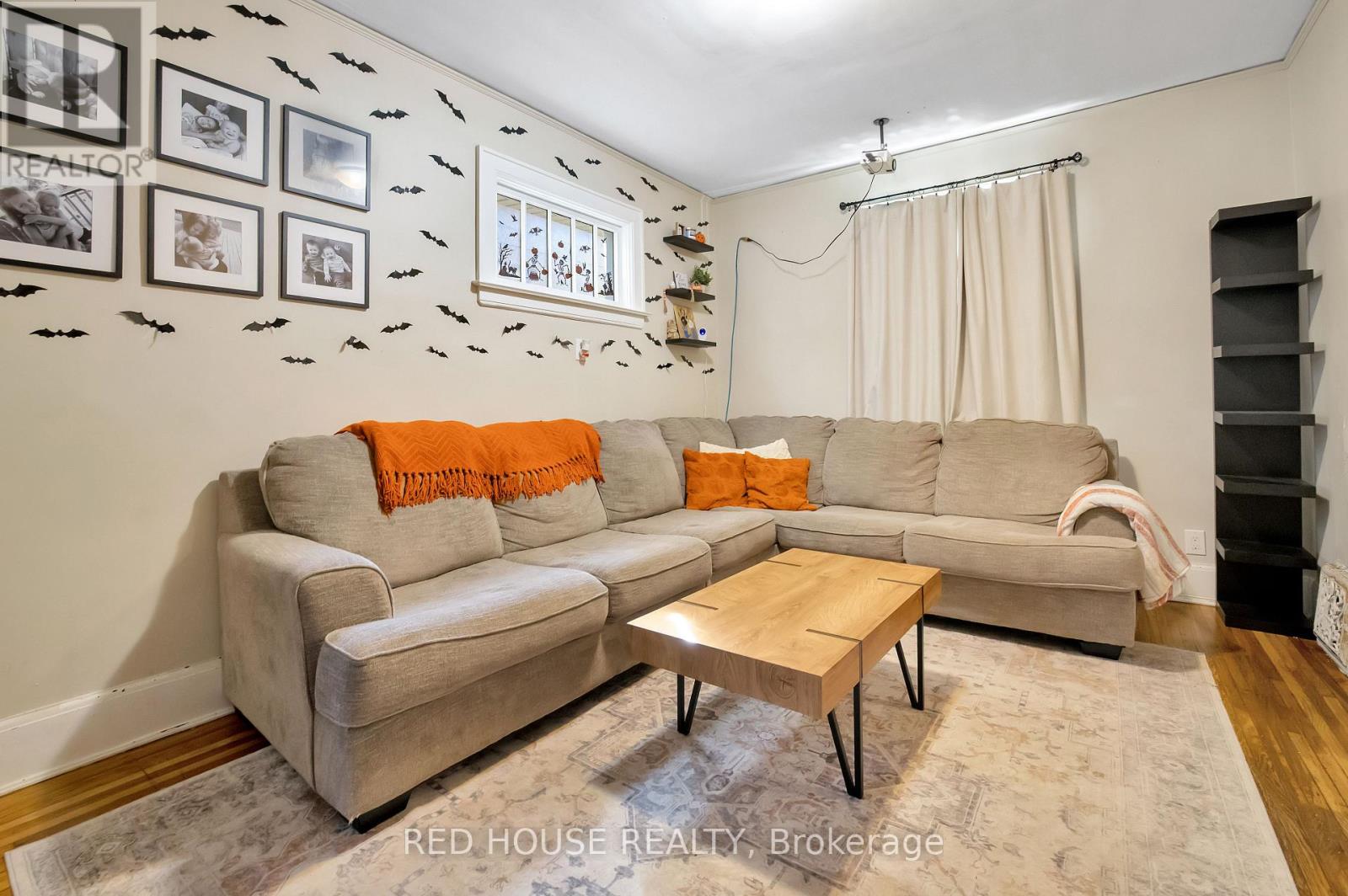 531 Mcewan Avenue E Property Photo 2