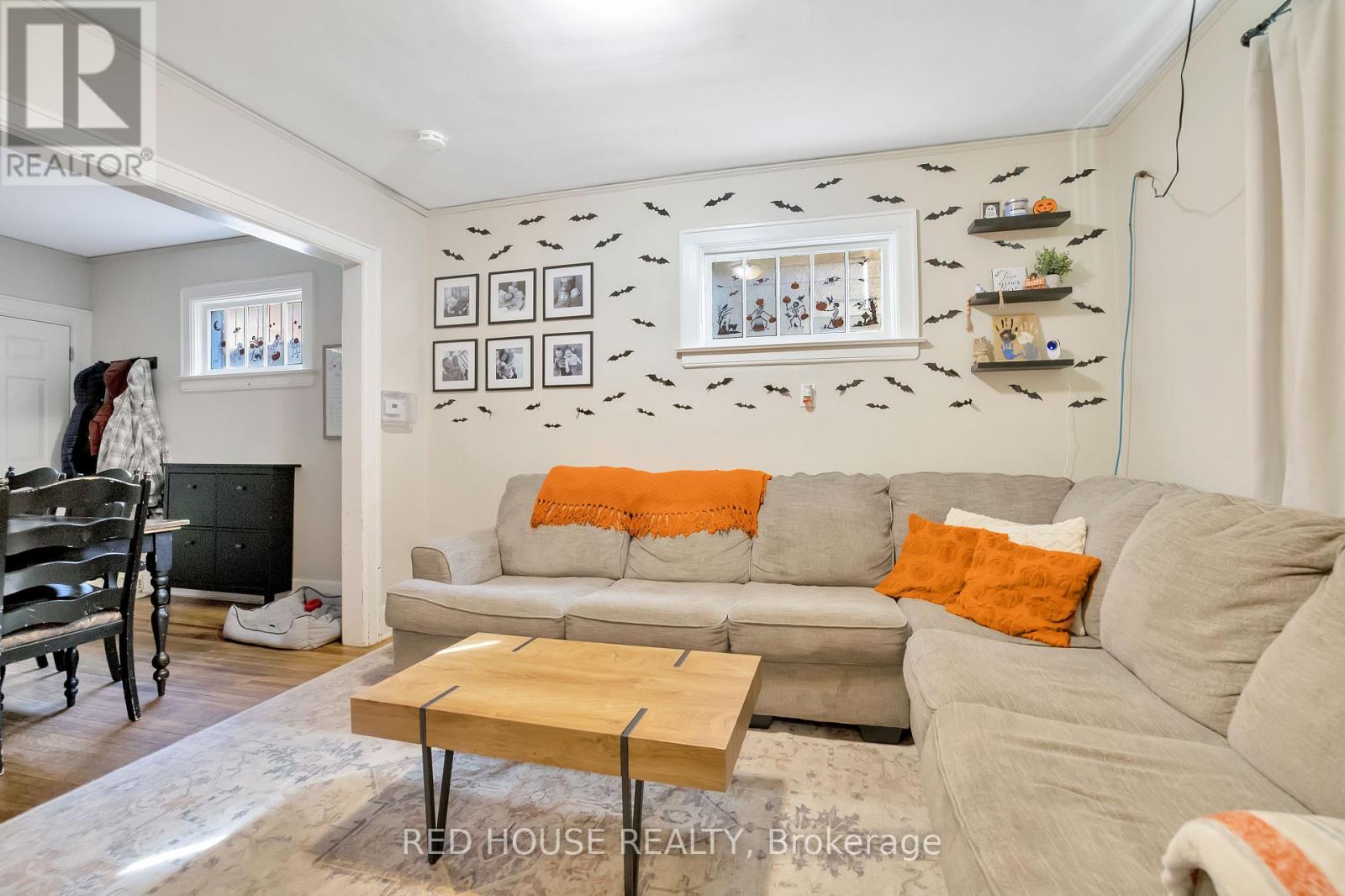 531 Mcewan Avenue E Property Photo 4