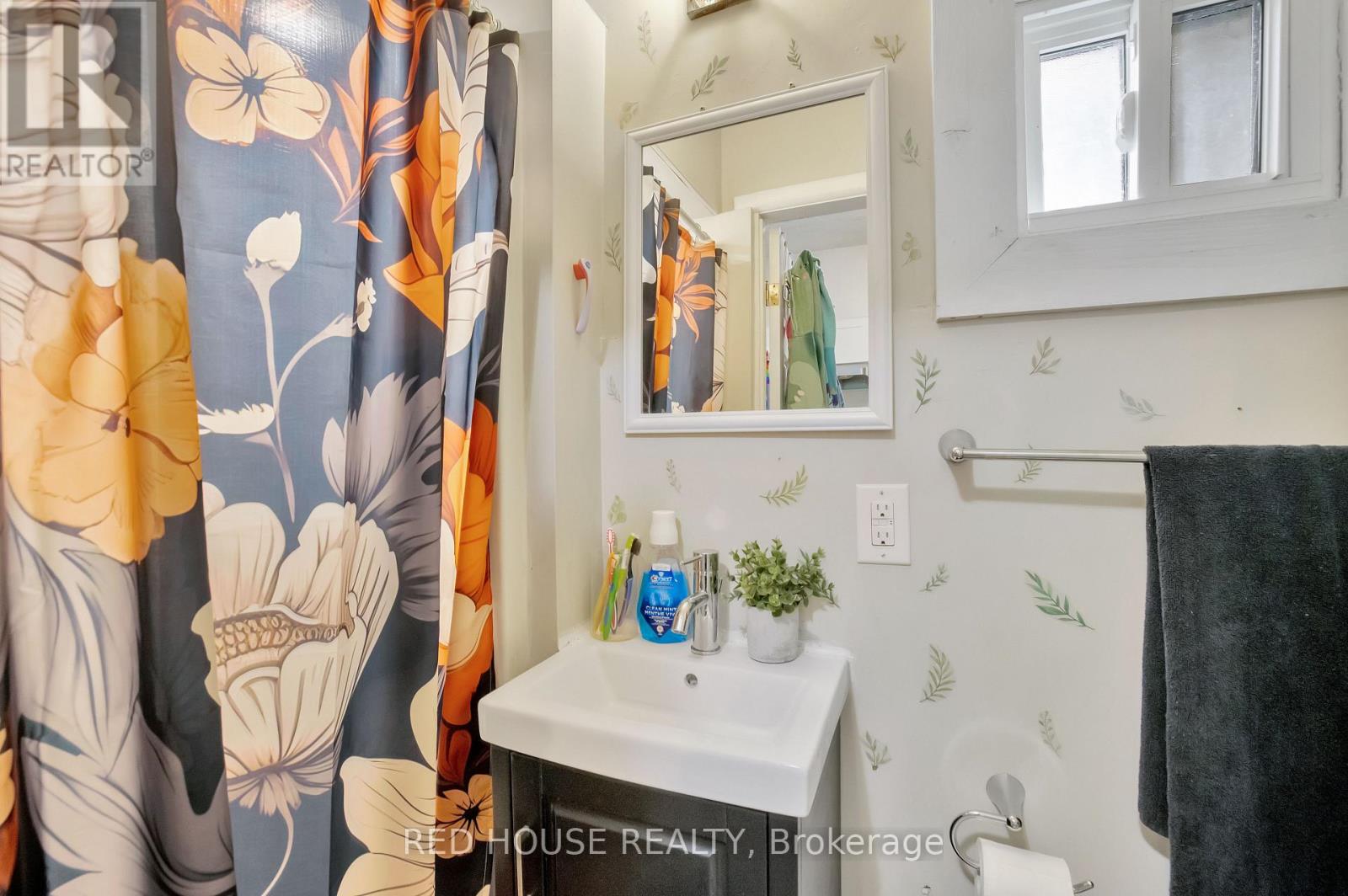 531 Mcewan Avenue E Property Photo 7