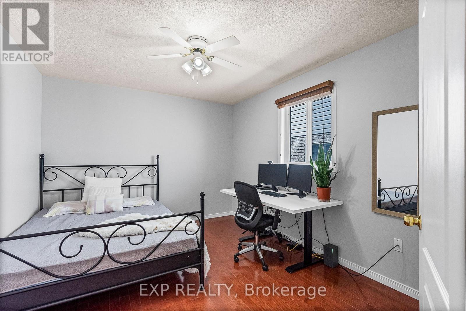 614 Clancy Crescent Property Photo 12