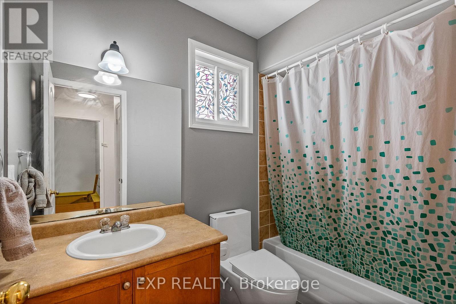 614 Clancy Crescent Property Photo 14