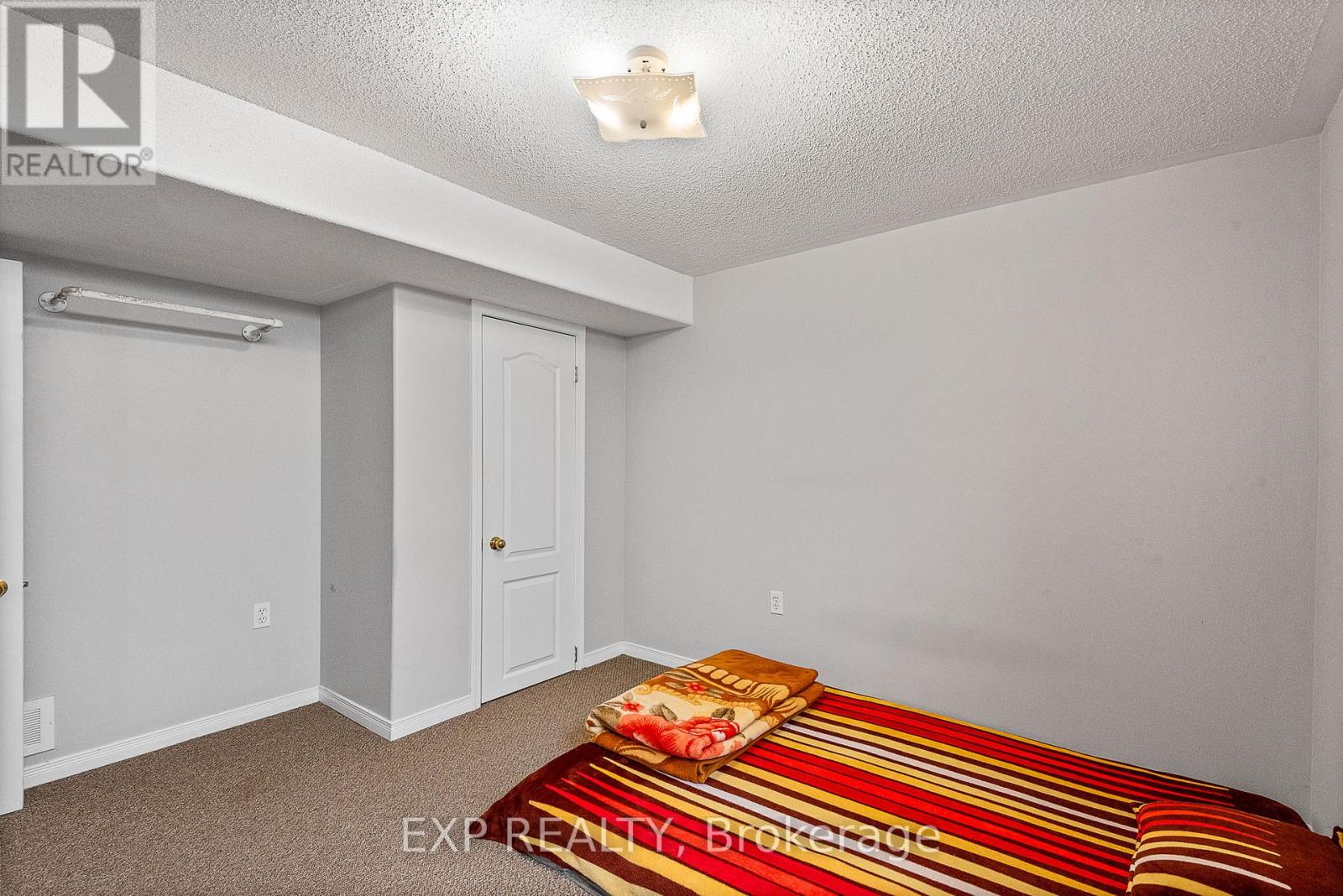 614 Clancy Crescent Property Photo 25