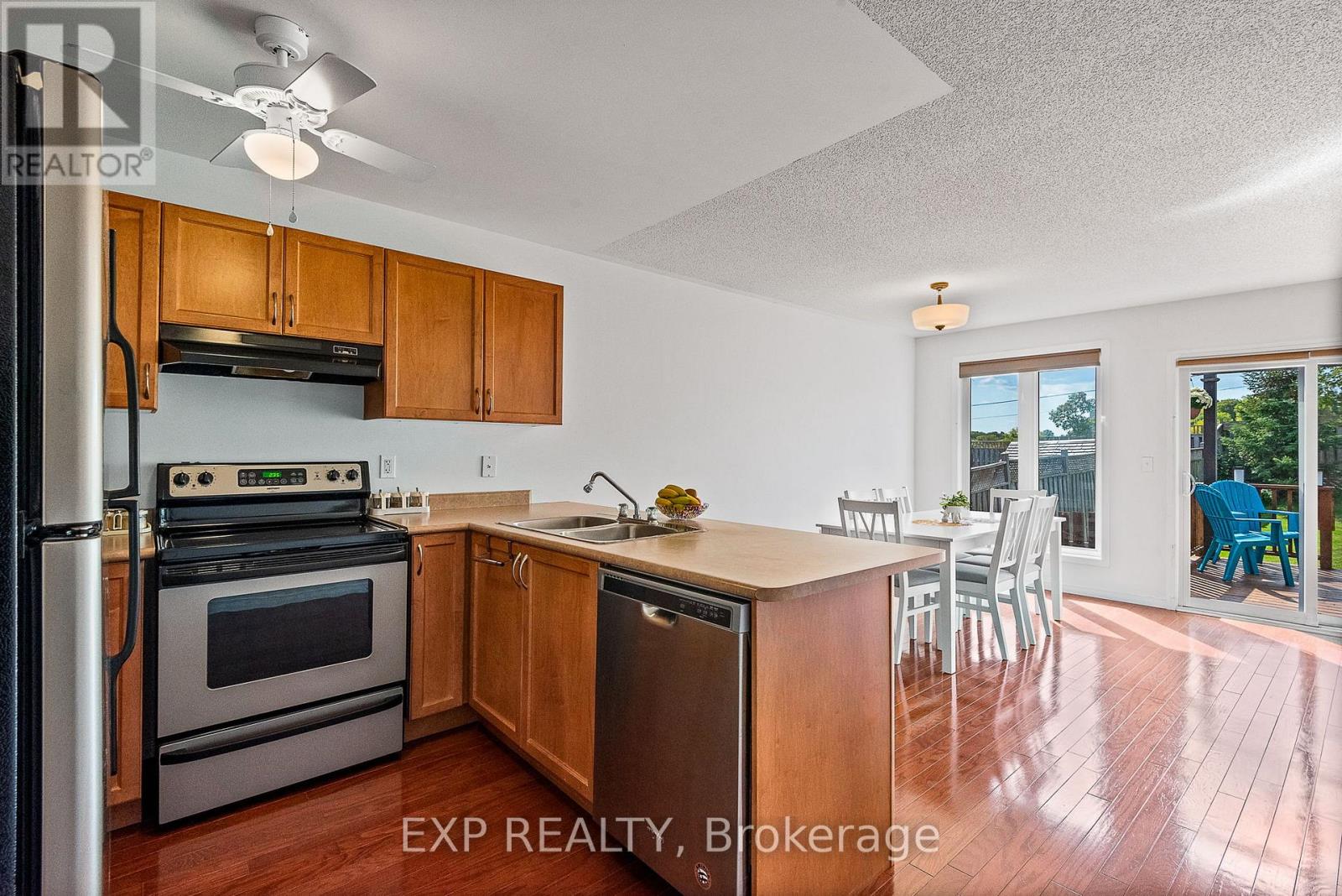 614 Clancy Crescent Property Photo 30