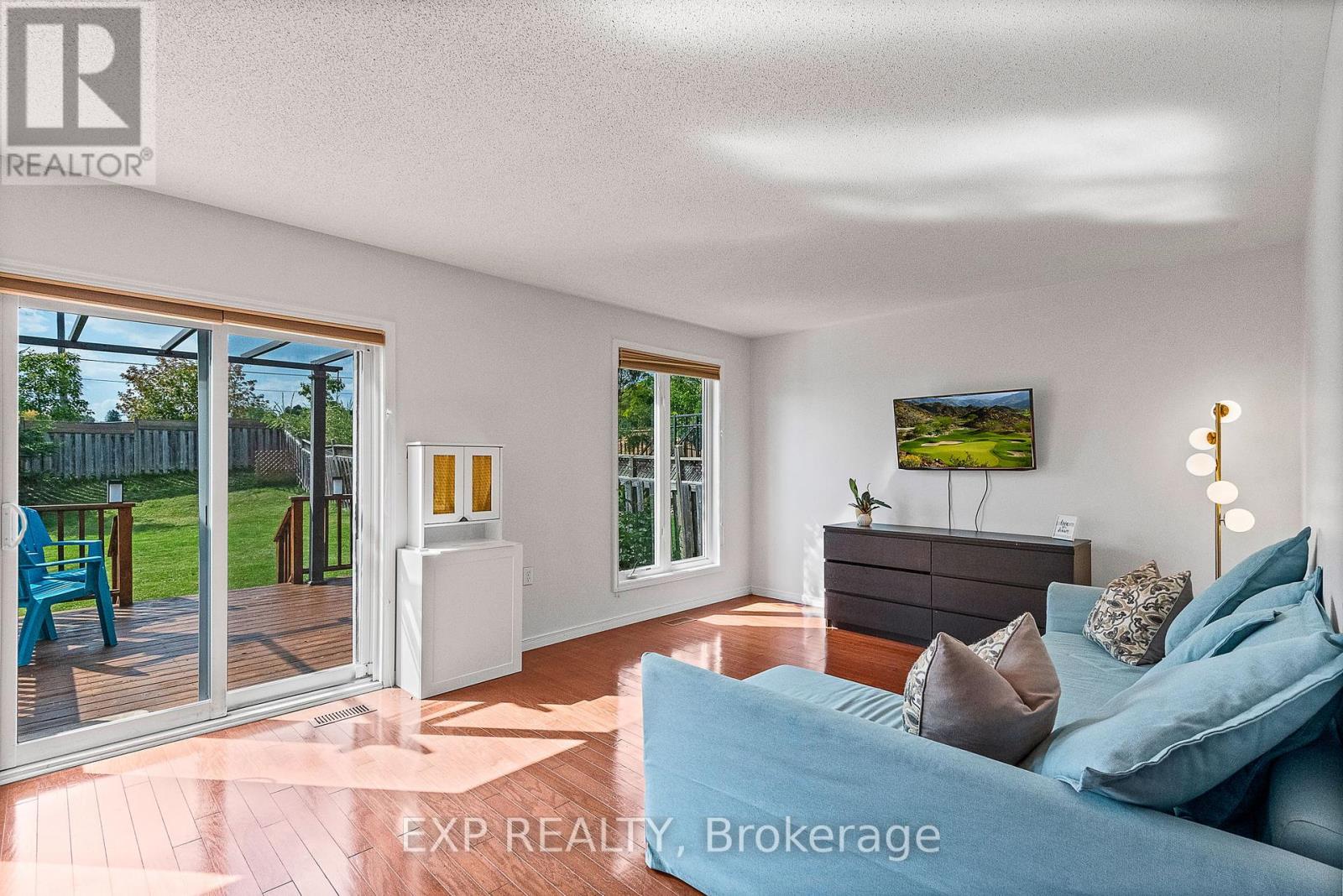 614 Clancy Crescent Property Photo 37