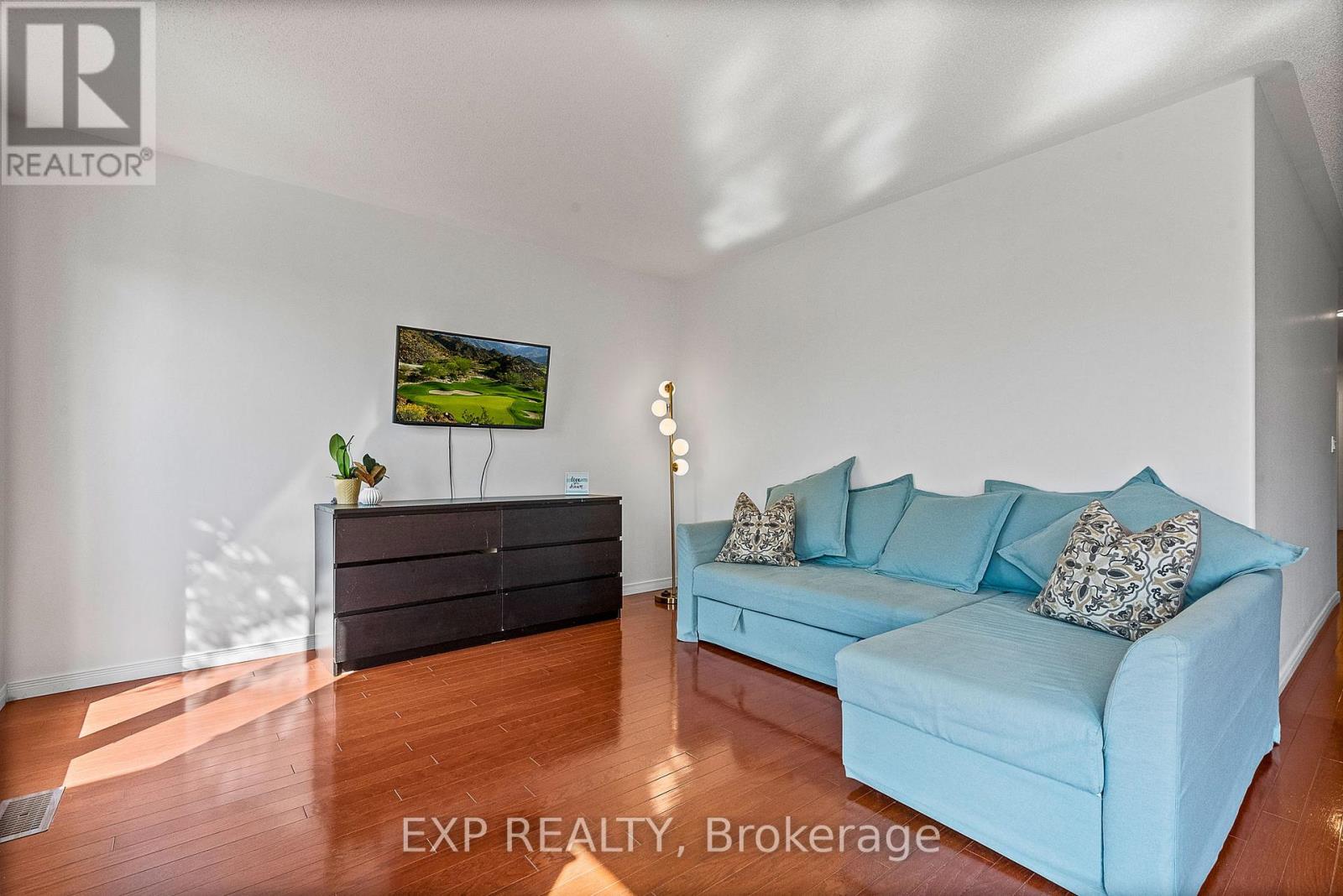 614 Clancy Crescent Property Photo 39