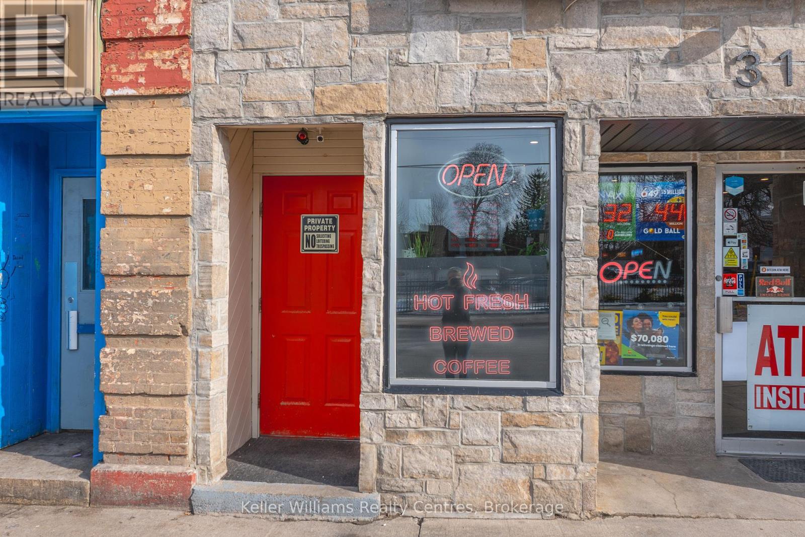 314 8th Street E Property Photo 16